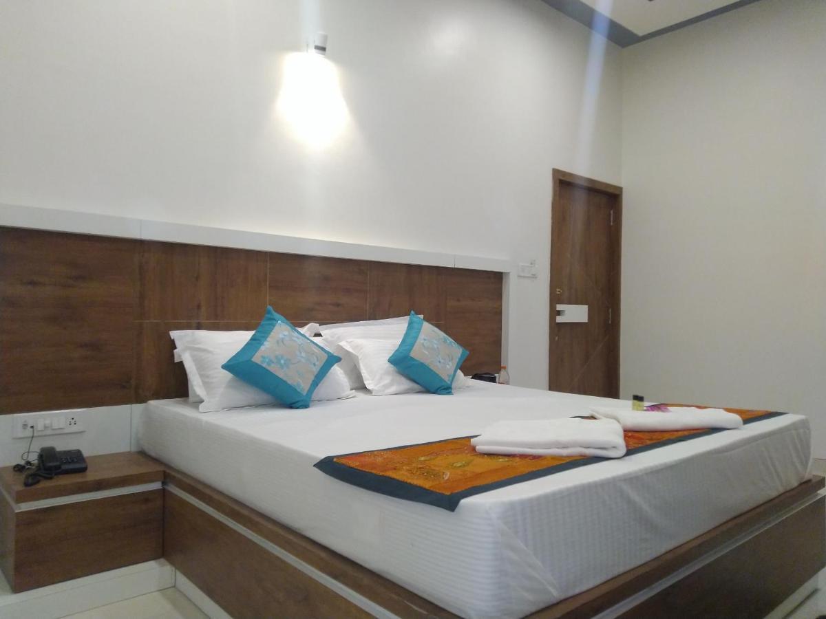 Aapni Haveli Hotel Jaisalmer Ngoại thất bức ảnh