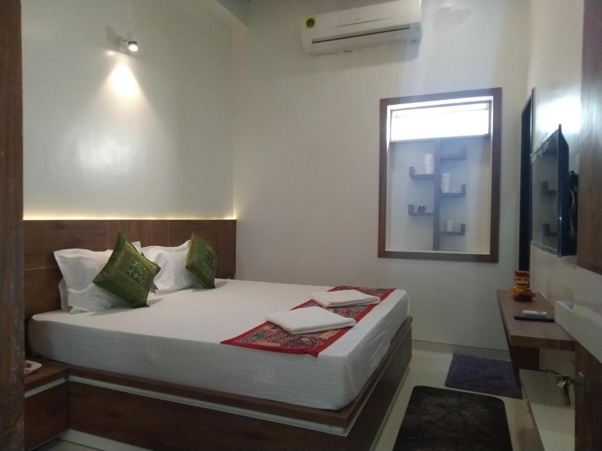 Aapni Haveli Hotel Jaisalmer Ngoại thất bức ảnh