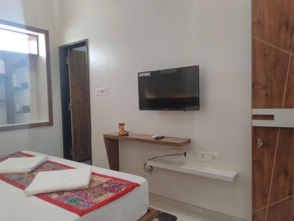 Aapni Haveli Hotel Jaisalmer Ngoại thất bức ảnh