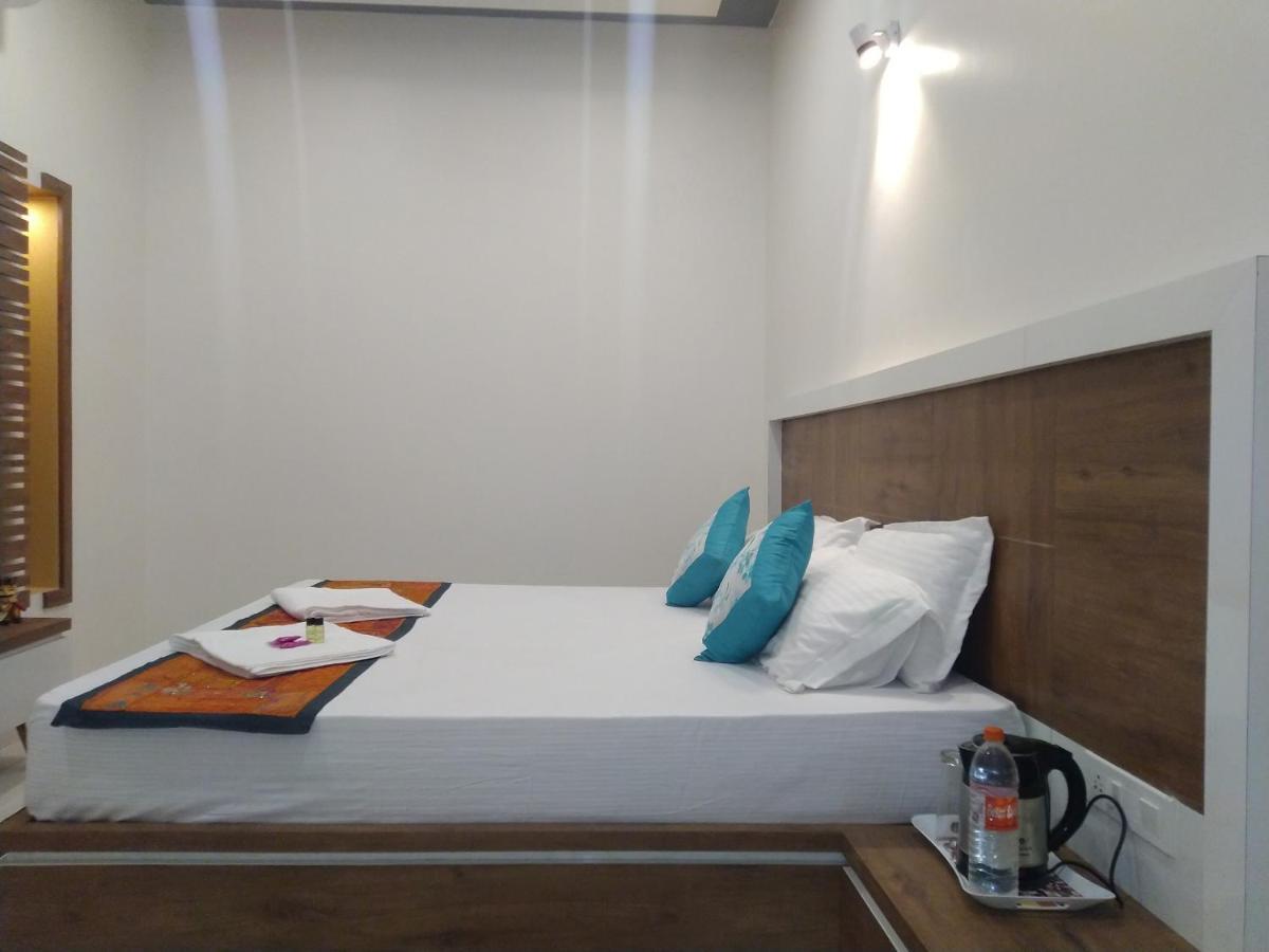 Aapni Haveli Hotel Jaisalmer Ngoại thất bức ảnh